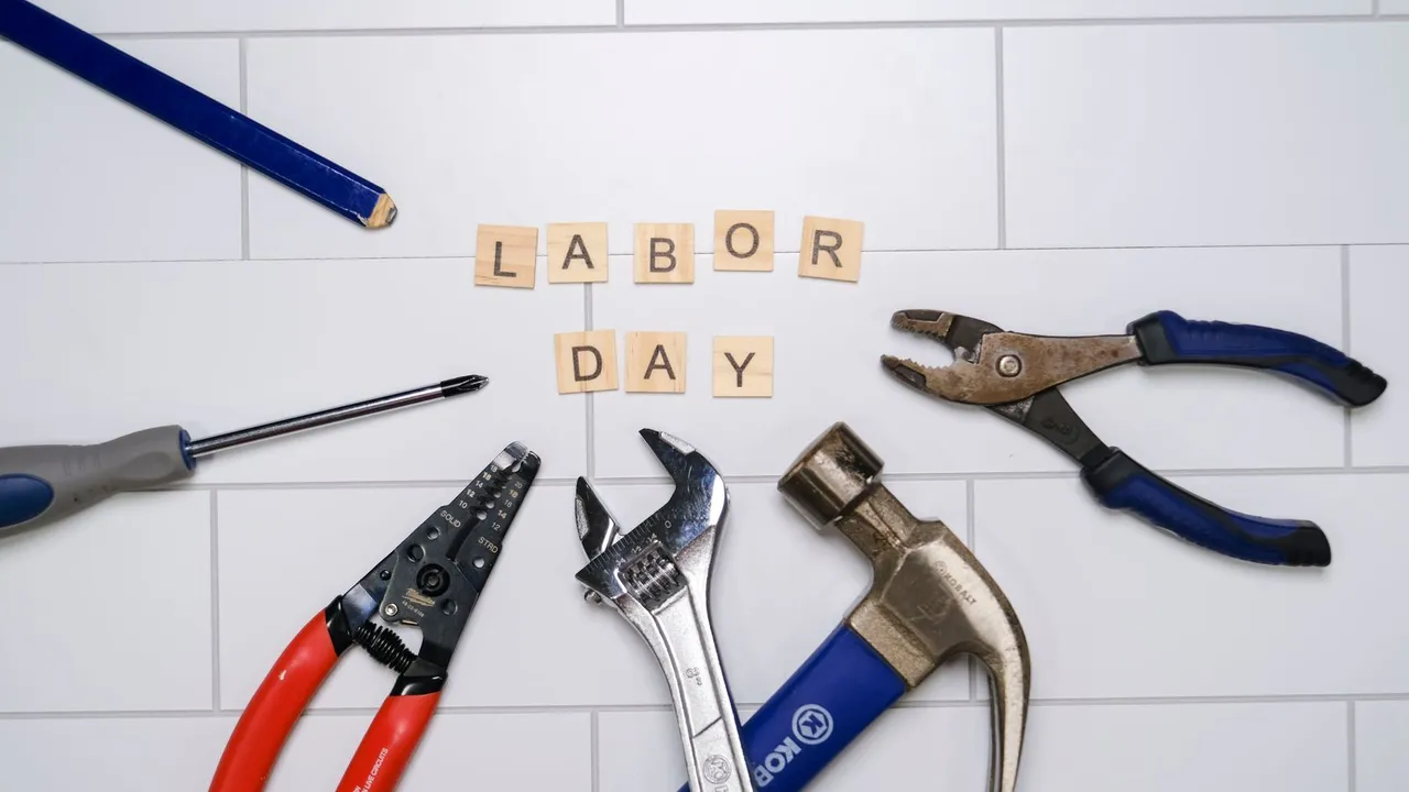 Will the plumber explain what failed and why, so the homeowner understands the cause?